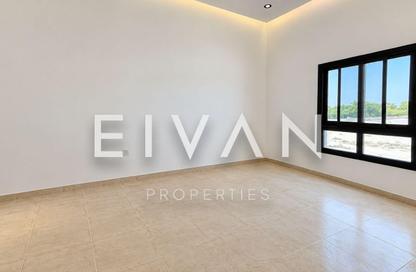 Villa - 4 - 5 for rent in Al Aweer 1 - Al Aweer - Dubai