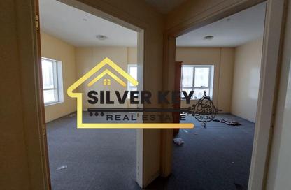 Apartment - 2 Bedrooms - 2 Bathrooms for rent in Abu Shagara building - Abu shagara - Sharjah