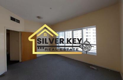 Apartment - 2 Bedrooms - 2 Bathrooms for rent in Abu Shagara building - Abu shagara - Sharjah