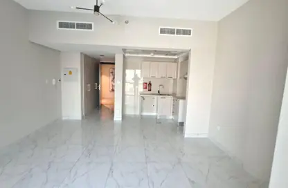 Apartment - 1 Bathroom for rent in Mag 5 Boulevard - Dubai South (Dubai World Central) - Dubai