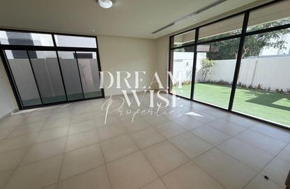 Villa - 4 Bedrooms - 5 Bathrooms for sale in West Yas - Yas Island - Abu Dhabi