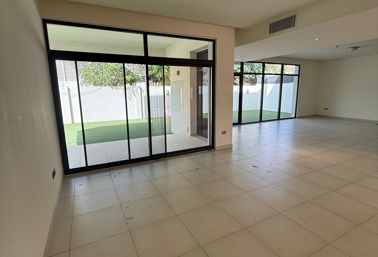 Single Row | Luxury Living | Exclusive Community