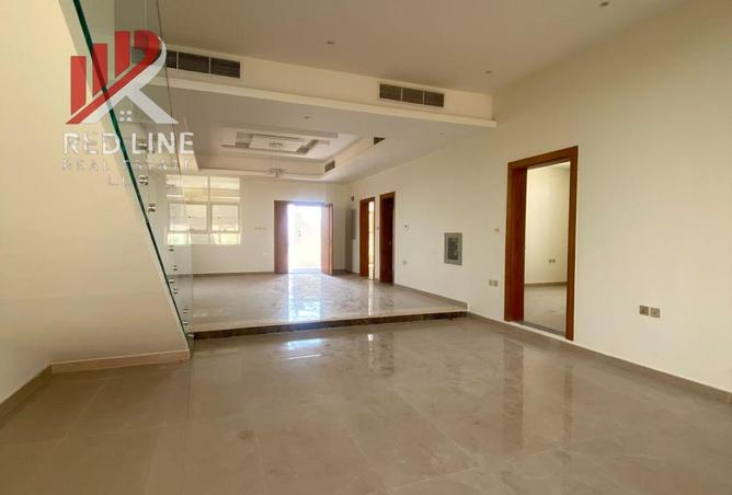122461555 - Property Image 3