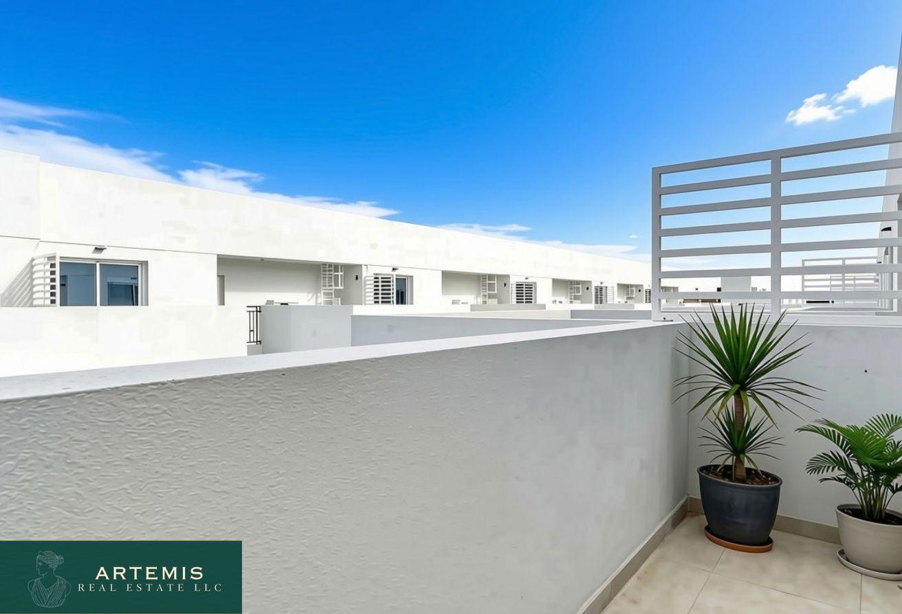 Corner Unit|Bright|Spacious|Well-Maintained|Vacant photo 16