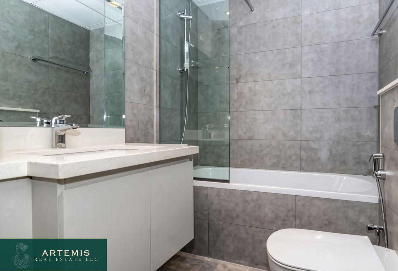 Corner Unit|Bright|Spacious|Well-Maintained|Vacant photo 10