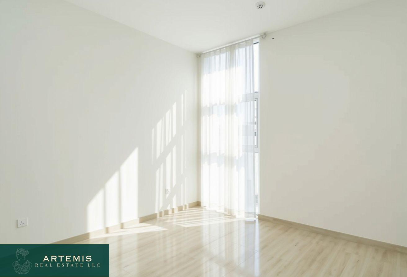 Corner Unit|Bright|Spacious|Well-Maintained|Vacant photo 12