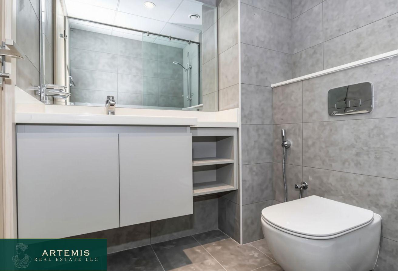 Corner Unit|Bright|Spacious|Well-Maintained|Vacant photo 6