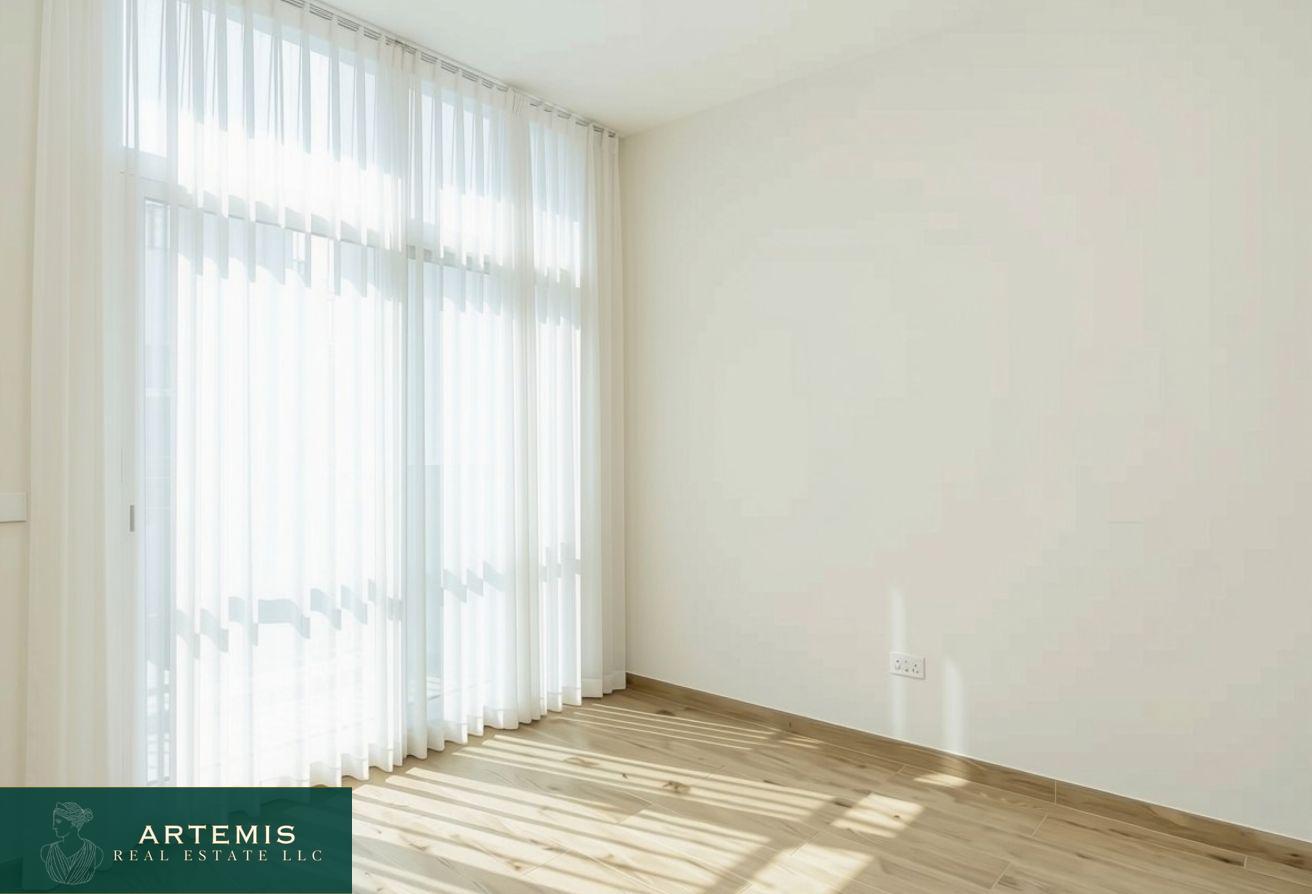 Corner Unit|Bright|Spacious|Well-Maintained|Vacant photo 9