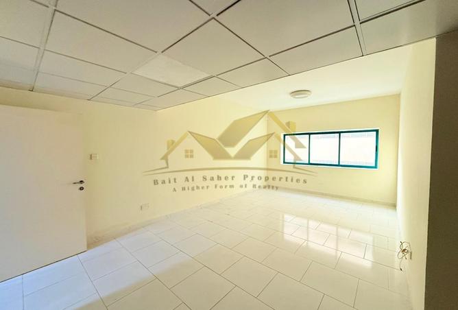 Near To Burjman Metro // 1 BR Apartment // Cal Now photo 2
