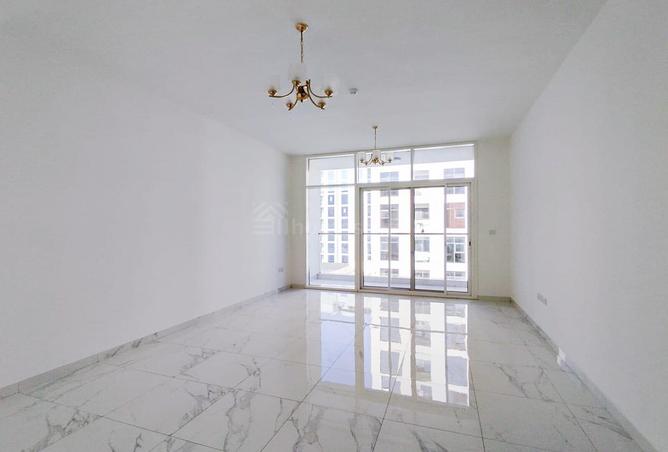 73843757 - Property Image 3