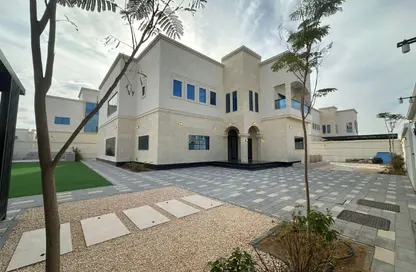 شقة - 4 غرف نوم - 6 حمامات للبيع في حوشي - البادي - الشارقة