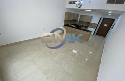 Apartment - Studio - 1 Bathroom for rent in Talal Residence - Dubai Investment Park 2 (DIP 2) - Dubai Investment Park (DIP) - Dubai