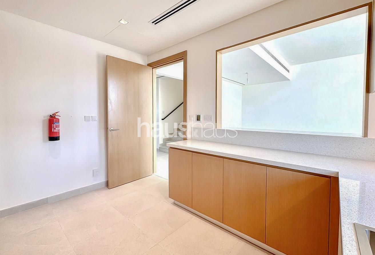 Type A | Single Row | Prime Location | Landscaped photo 7