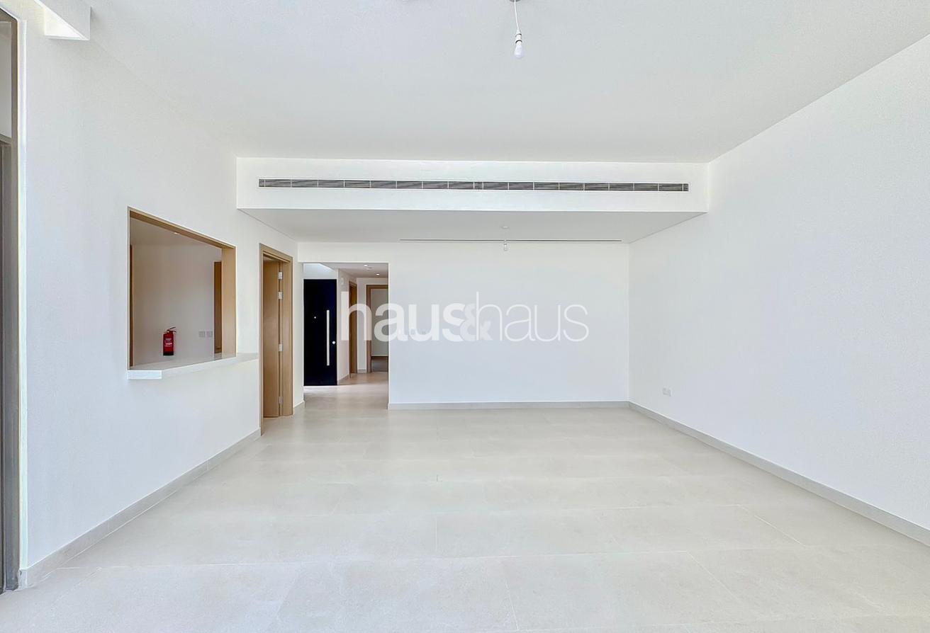 Type A | Single Row | Prime Location | Landscaped photo 5