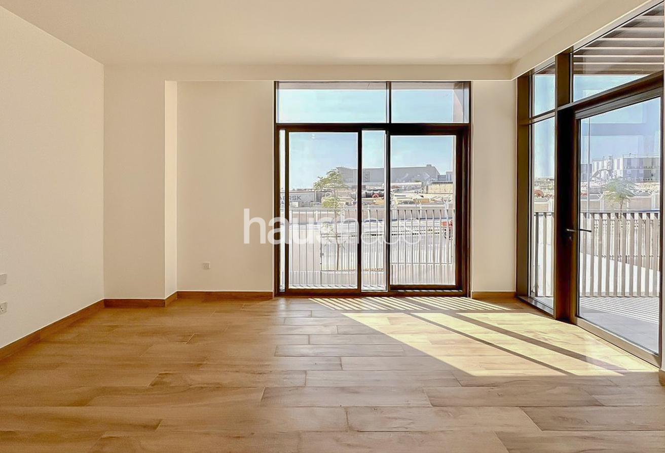 Type A | Single Row | Prime Location | Landscaped photo 3