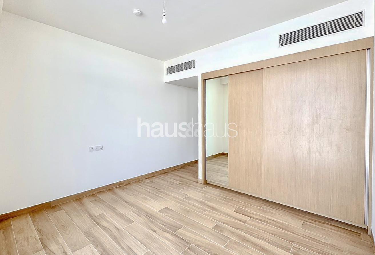 Type A | Single Row | Prime Location | Landscaped photo 10