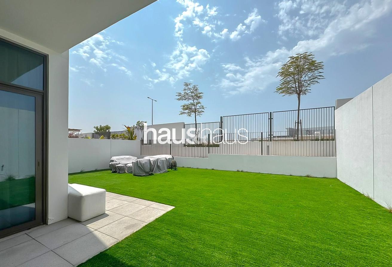 Type A | Single Row | Prime Location | Landscaped photo 14