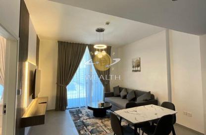 شقة - غرفة نوم - 2 حمامات للايجار في طراز 2 - الجادة - الشارقة