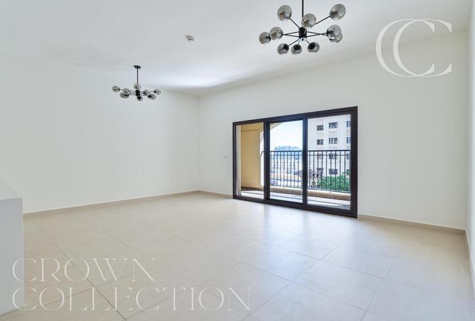 76582181 - Property Image 2