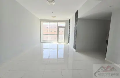 Apartment - 2 Bedrooms - 3 Bathrooms for rent in Muwaileh 29 Building - Muwaileh - Sharjah