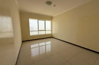 شقة - 3 غرف نوم - 4 حمامات للايجار في المحطة - القاسمية - الشارقة