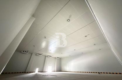 Warehouse - Studio for rent in Saih Shuaib 3 - Dubai Industrial City - Dubai
