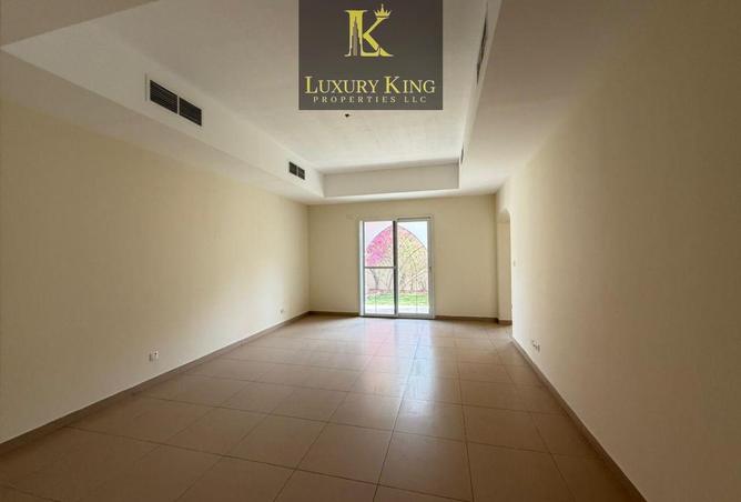 62480119 - Property Image 2