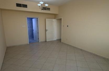 Apartment - 2 - 2 for sale in Al Majaz 2 - Al Majaz - Sharjah Apartment - 2 - 2 for sale in Al Majaz 2 - Al Majaz - Sharjah