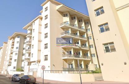 Apartment - 1 Bedroom - 2 Bathrooms for rent in The Centre Residence - Al Muraqqabat - Deira - Dubai