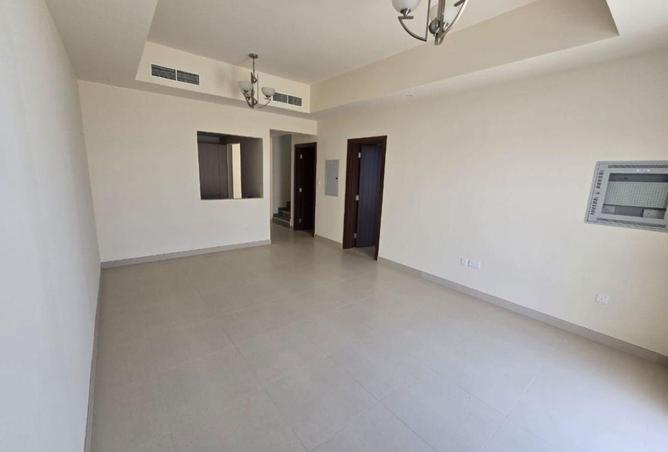98707380 - Property Image 3