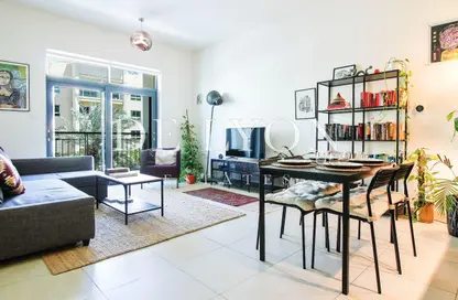 Apartment - 1 Bedroom - 2 Bathrooms for rent in Travo Tower A - Travo - The Views - Dubai