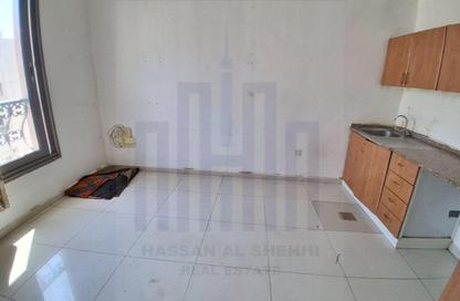 Apartment - Studio - 1 for rent in Fire Station Road - Muwaileh - Sharjah