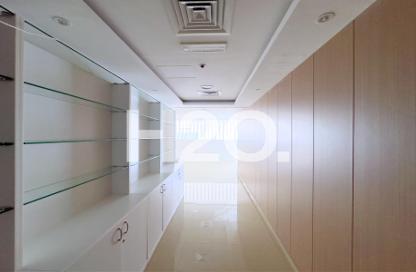 Office Space - Studio - 1 Bathroom for rent in The Burlington - Business Bay - Dubai