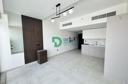 Apartment - Studio - 1 Bathroom for rent in Deansgate By Ade - Majan - Dubai Land - Dubai