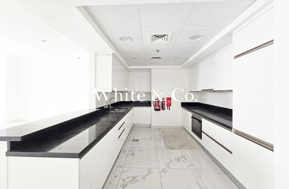 Apartment - 3 Bedrooms - 4 Bathrooms for sale in Noura Tower - Al Habtoor City - Business Bay - Dubai