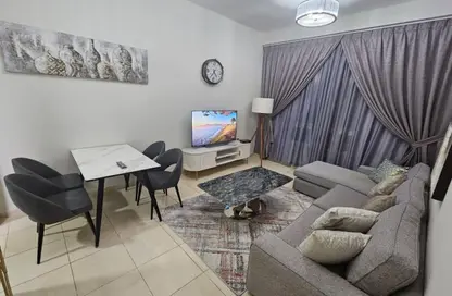 Apartment - 1 Bedroom - 1 Bathroom for rent in Al Majaz 3 - Al Majaz - Sharjah