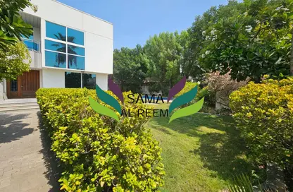 Villa - 5 Bedrooms - 4 Bathrooms for rent in Jumeirah 1 Villas - Jumeirah 1 - Jumeirah - Dubai Villa - 5 Bedrooms - 4 Bathrooms for rent in Jumeirah 1 Villas - Jumeirah 1 - Jumeirah - Dubai
