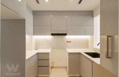 Apartment - 1 - 2 for sale in Binghatti Creek - Al Jaddaf - Dubai