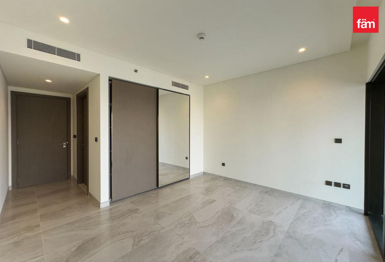 Burj Khalifa And Canal View |High Floor |Brand New photo 12