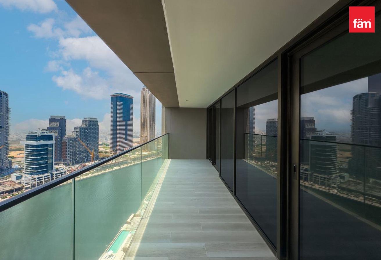 Burj Khalifa And Canal View |High Floor |Brand New photo 16