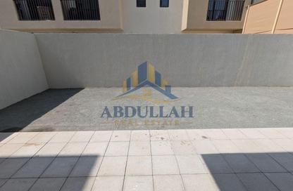 Townhouse - 2 - 3 for rent in Nasma Residence - Al Tai - Sharjah