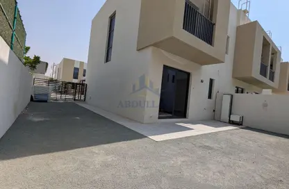 Townhouse - 2 Bedrooms - 3 Bathrooms for rent in Nasma Residence - Al Tai - Sharjah