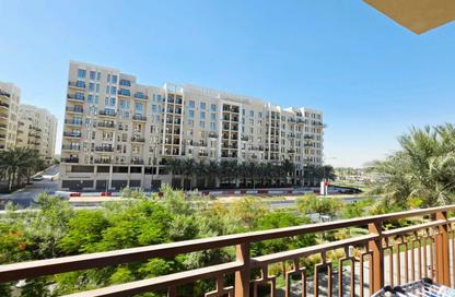 Apartment - 3 Bedrooms - 3 Bathrooms for sale in Zahra Breeze Apartments 3B - Zahra Breeze Apartments 3 - Zahra Breeze Apartments - Town Square - Dubai
