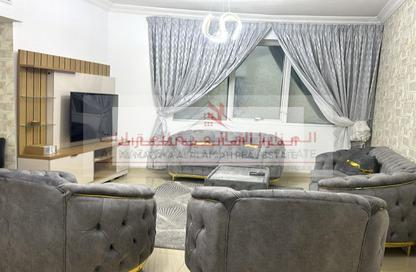 شقة - 2 غرف نوم - 3 حمامات للايجار في برج منازل 5 - شارع التعاون - التعاون - الشارقة