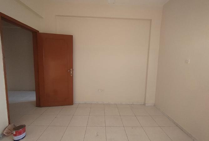 122444106 - Property Image 2