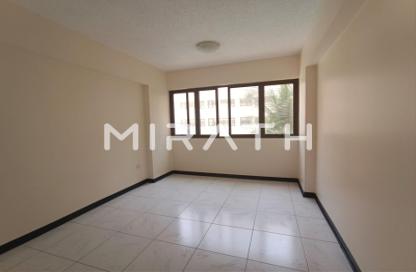 Apartment - 2 Bedrooms - 2 Bathrooms for rent in Silver Sands 1 - Al Mankhool - Bur Dubai - Dubai