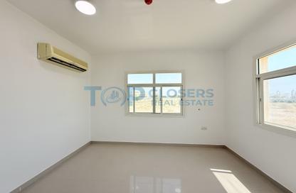 Apartment - 2 Bedrooms - 1 Bathroom for rent in Hai Al Wadi - Al Jimi - Al Ain