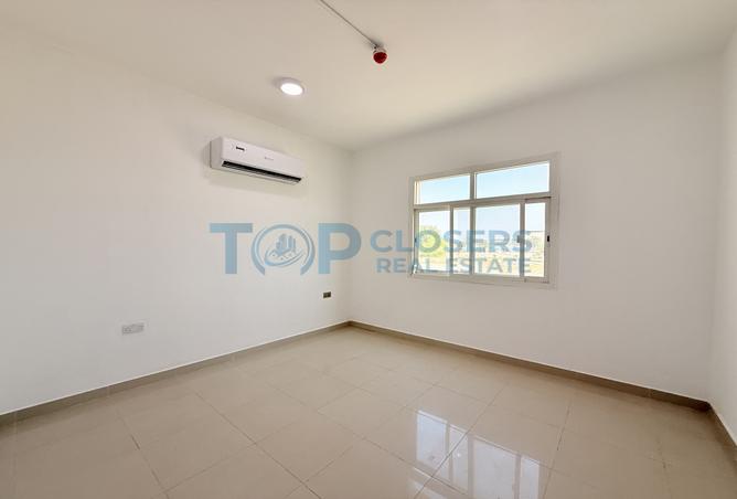 127472106 - Property Main Image