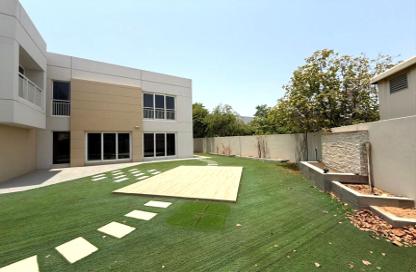 Villa - 5 Bedrooms - 6 Bathrooms for sale in Al Zahia - Muwaileh Commercial - Sharjah