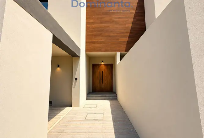 146002379 - Property Image 2